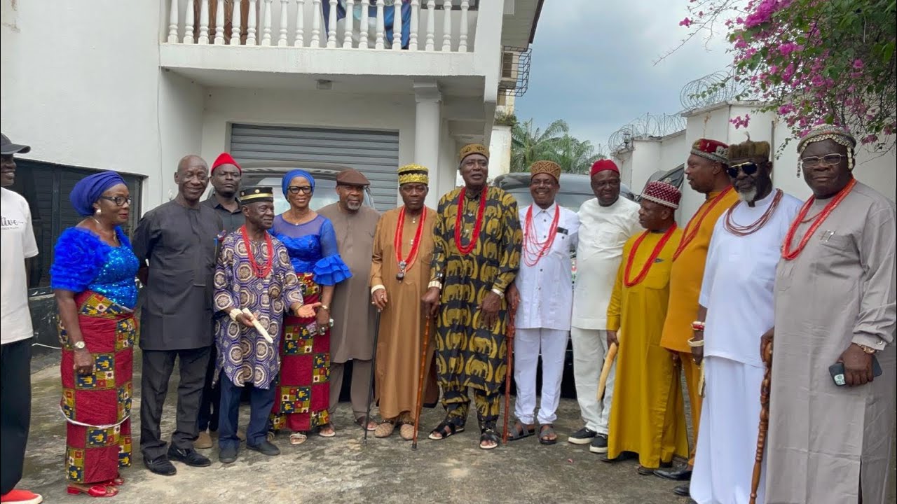 Ohuhu Community Development UK Donates Homeland Security Support Items to Ohuhu Welfare Union WW