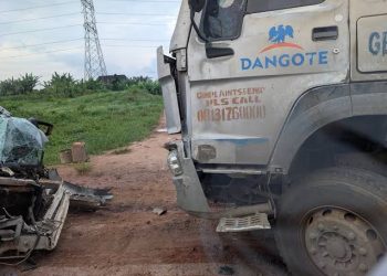 BREAKING: Tanker Drivers Threaten to Shut Down Fuel Loading Over Clash With Dangote Refinery