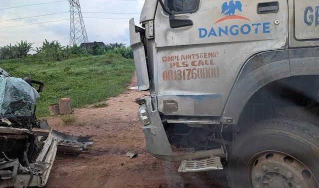BREAKING: Tanker Drivers Threaten to Shut Down Fuel Loading Over Clash With Dangote Refinery