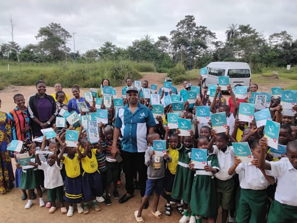 Chief Rtn. Uchechukwu Udeji (Nwa Ghana) Applauds Mollar, Jackrose Foundation for Educational Support in Umuagu