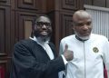 VIDEO: DSS Bars Nnamdi Kanu’s Lawyers Despite Court Order Permitting Unrestricted Access