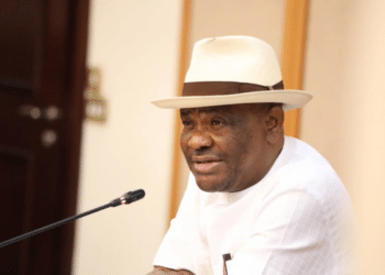 BREAKING: Protesters Chase Wike’s Convoy as FCTA Strike Intensifies